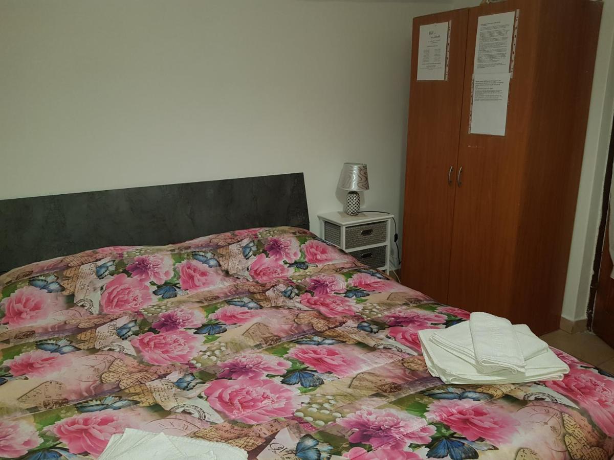B&B Da Antonella Bosa Eksteriør billede